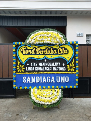 Papan Bunga Duka di Kampung Perak